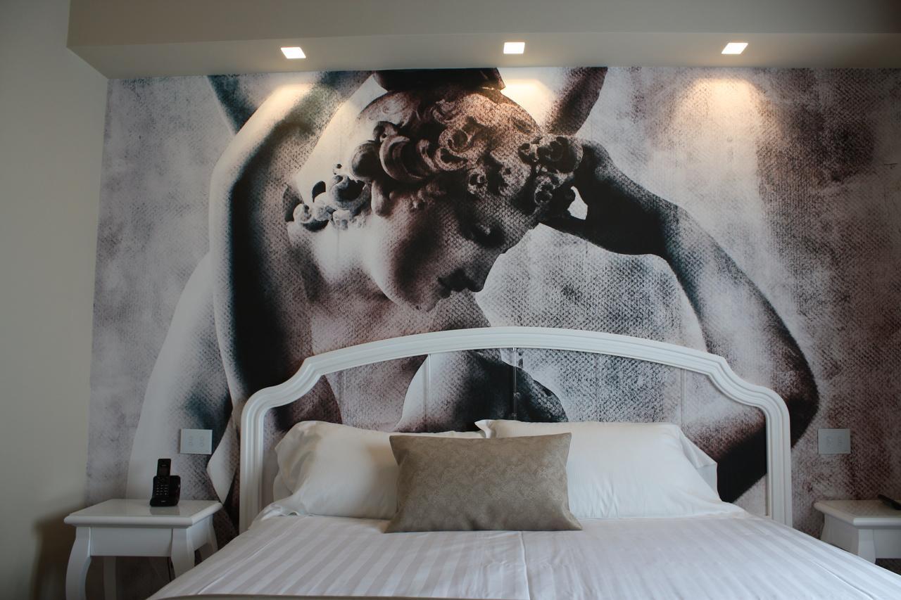 Suites & Apartments Liola' Castrocielo Luaran gambar