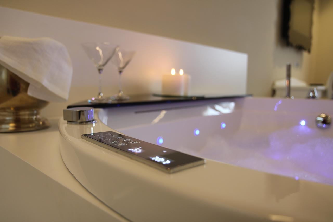 Suites & Apartments Liola' Castrocielo Luaran gambar